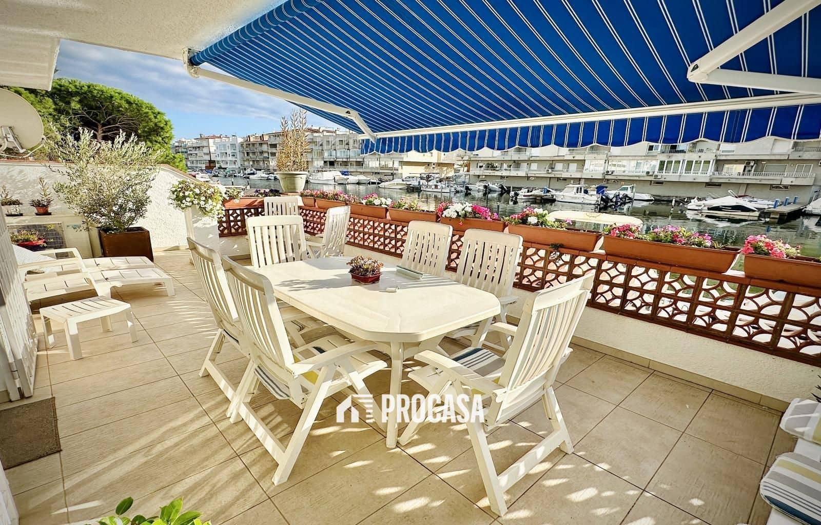 3 bedroom Flat for sale in Empuriabrava with garage - € 329,000 (Ref: 9231245)