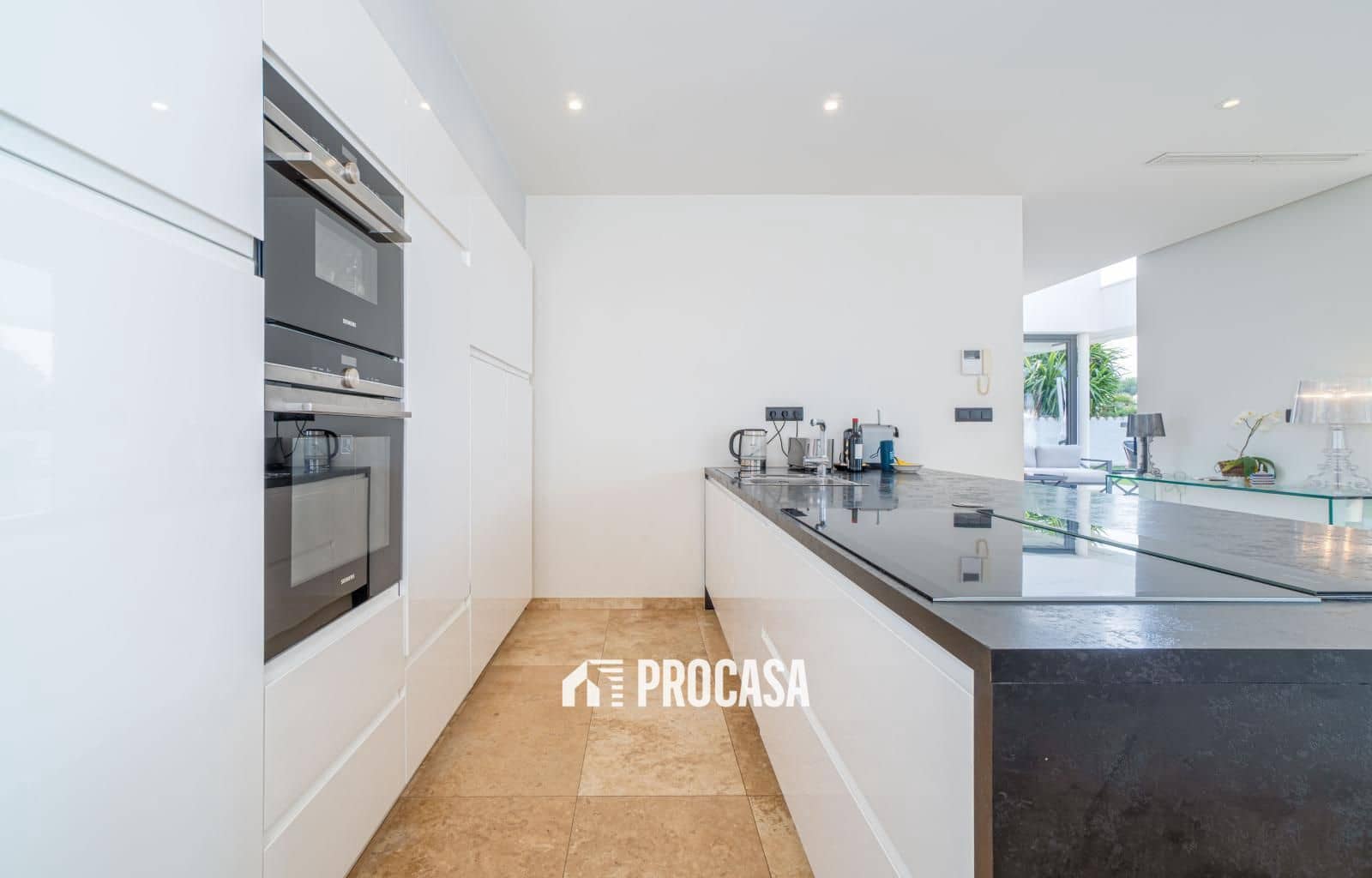 4 sovrum Villa till salu i Empuriabrava med pool garage - 2 995 000 € (Ref: 9247699)