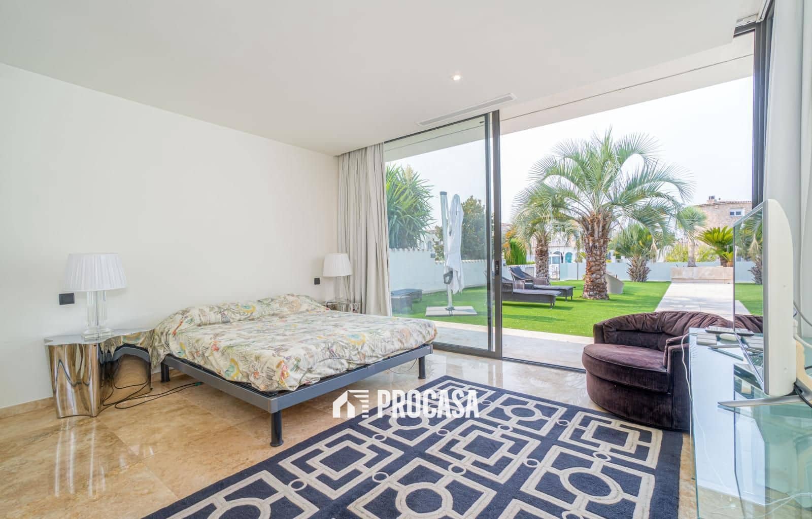 4 sovrum Villa till salu i Empuriabrava med pool garage - 2 995 000 € (Ref: 9247699)