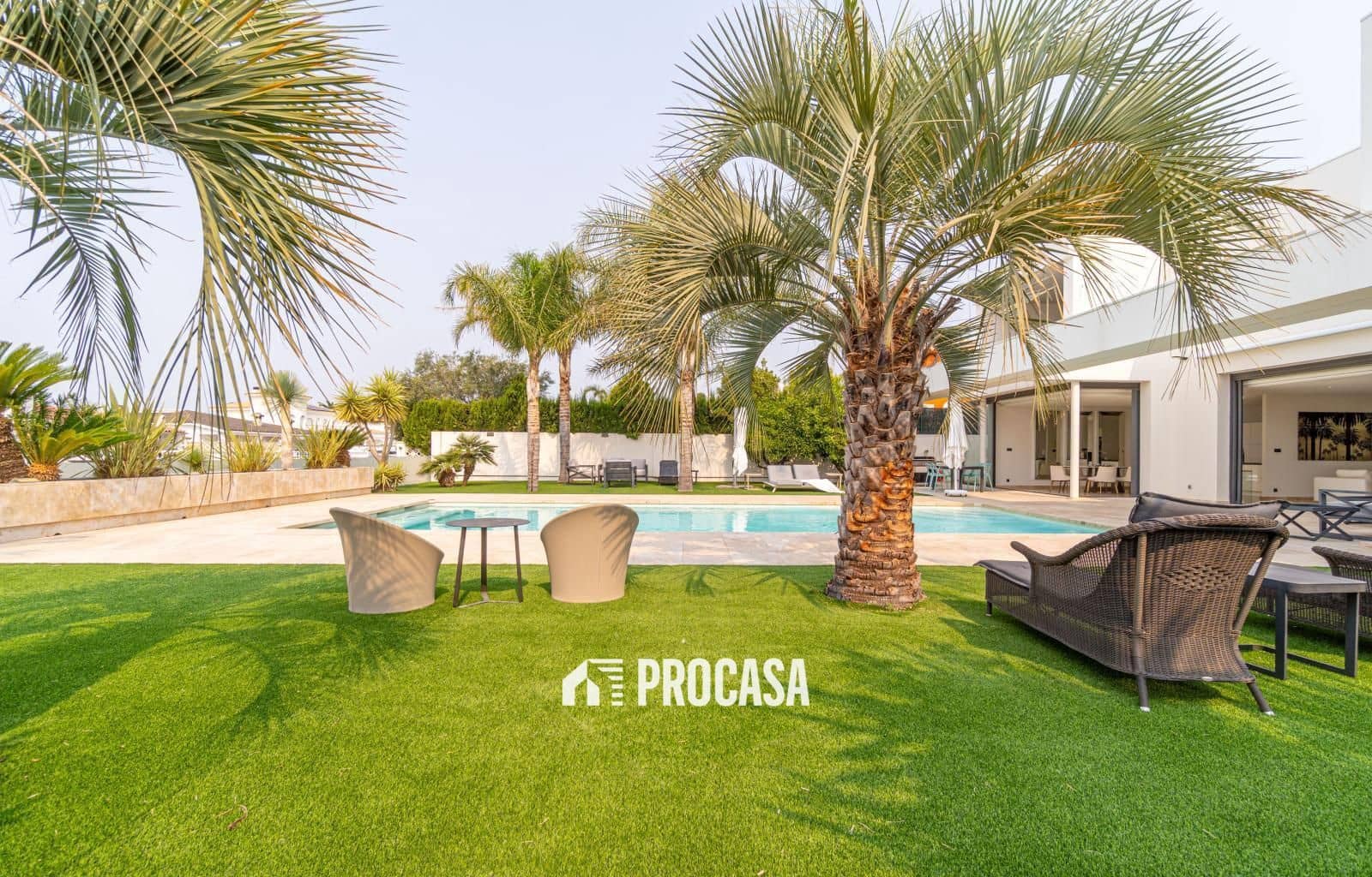 4 sovrum Villa till salu i Empuriabrava med pool garage - 2 995 000 € (Ref: 9247699)