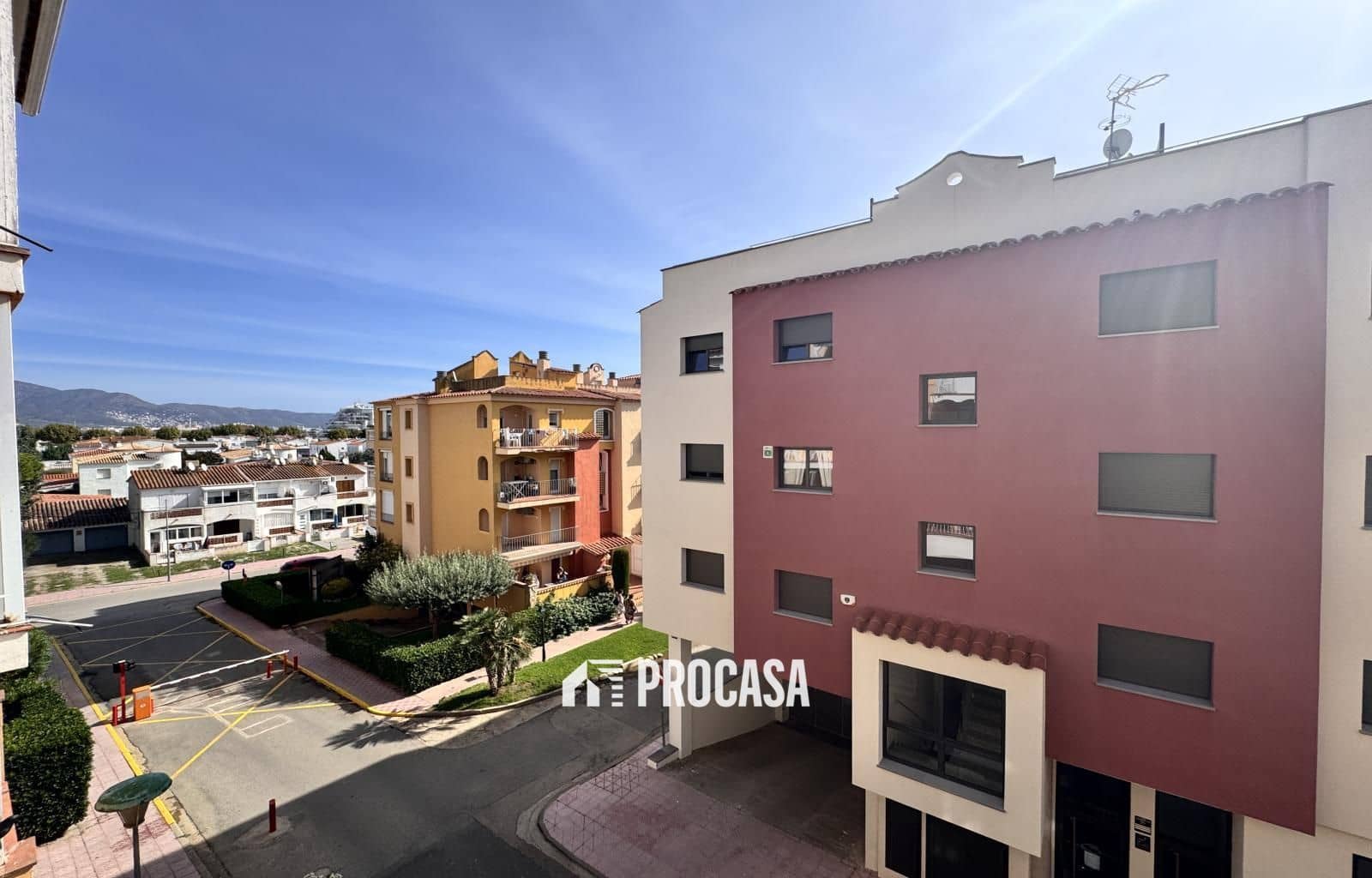 2 bedroom Flat for sale in Empuriabrava - € 189,000 (Ref: 9249077)