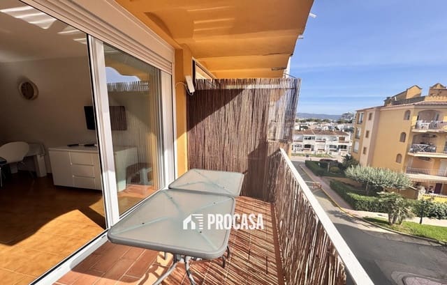2 bedroom Flat for sale in Empuriabrava, Castelló d'Empúries - € 189,000 (Ref: 9249077)