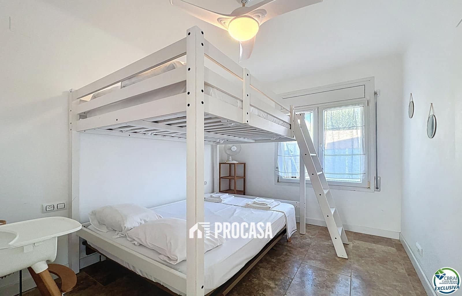 2 soveværelse Villa til salg i Empuriabrava med swimmingpool garage - € 399.500 (Ref: 9249079)