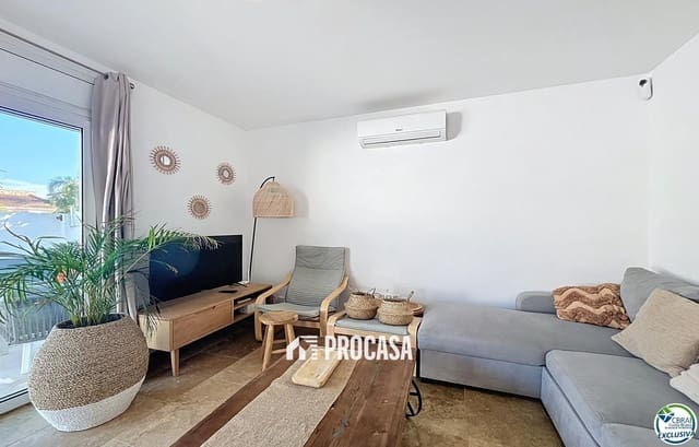 2 soveværelse Villa til salg i Empuriabrava, Castelló d'Empúries med swimmingpool garage - € 399.500 (Ref: 9249079)