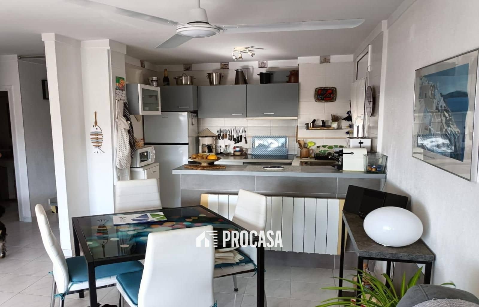 2 bedroom Flat for sale in Roses with garage - € 295,000 (Ref: 9255946)