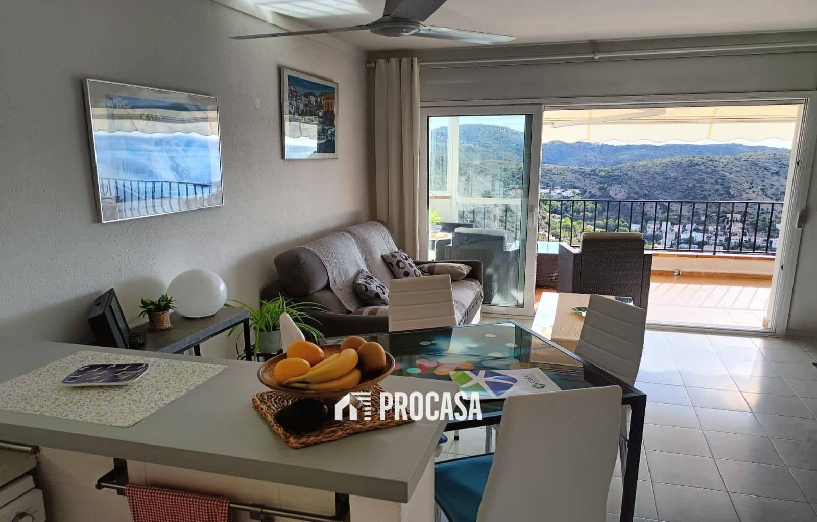 2 bedroom Flat for sale in Roses with garage - € 295,000 (Ref: 9255946)