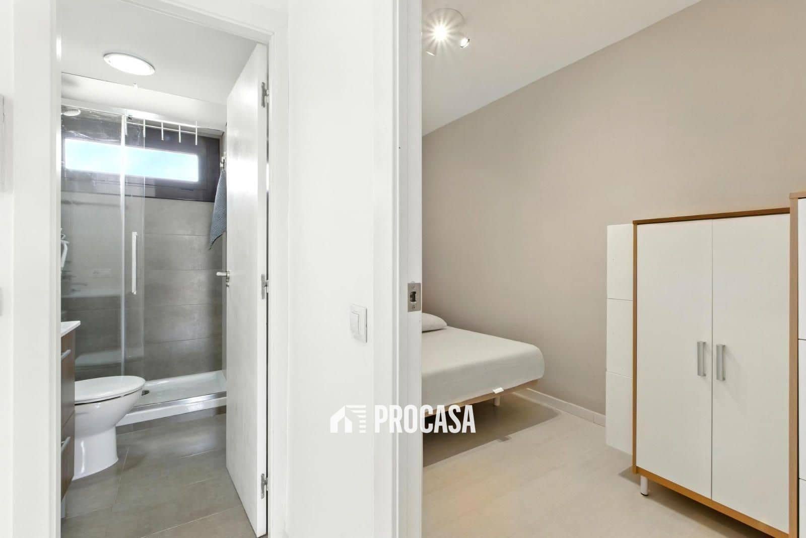 2 slaapkamer Flat te koop in Empuriabrava met zwembad - € 225.000 (Ref: 9265076)