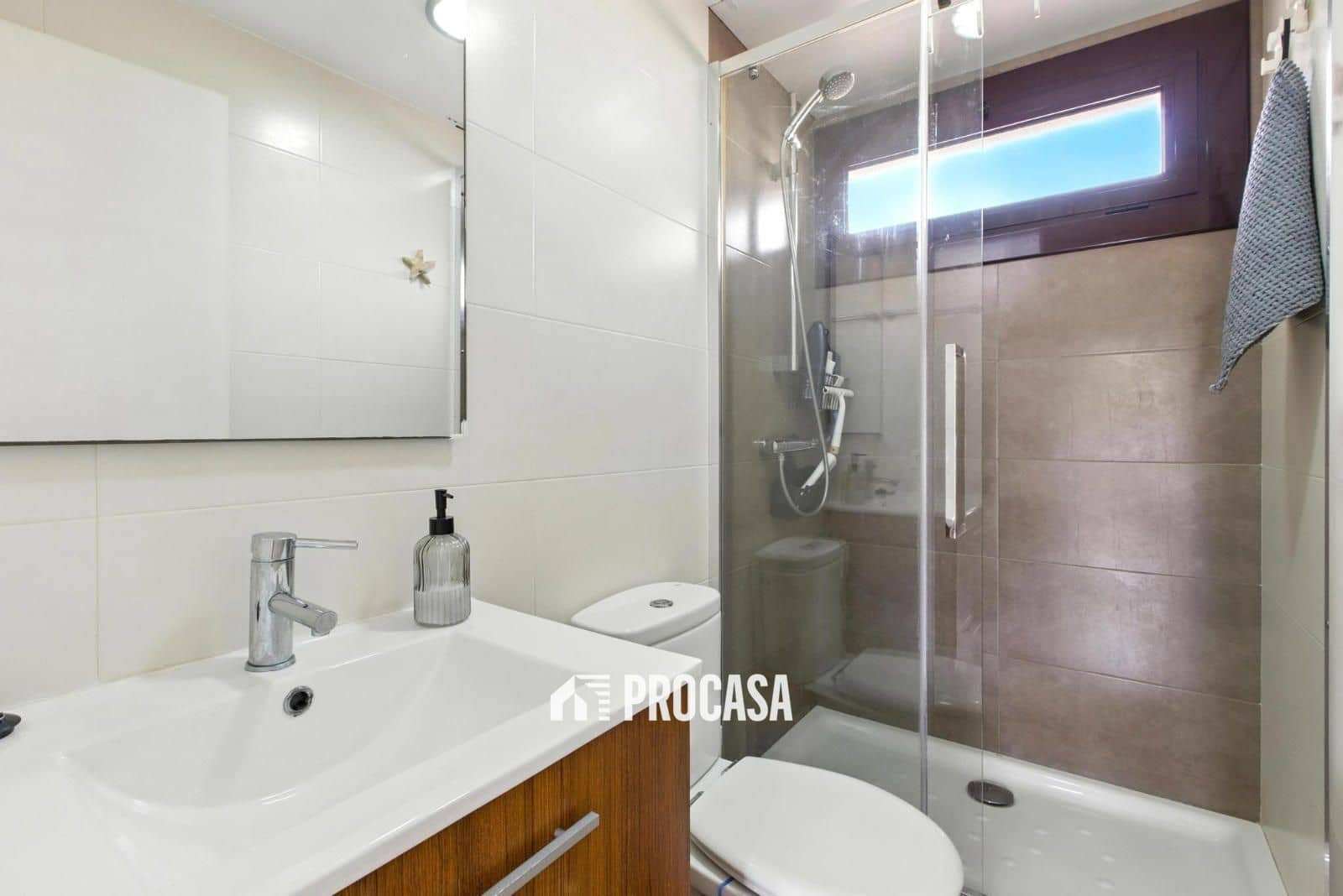 2 slaapkamer Flat te koop in Empuriabrava met zwembad - € 225.000 (Ref: 9265076)