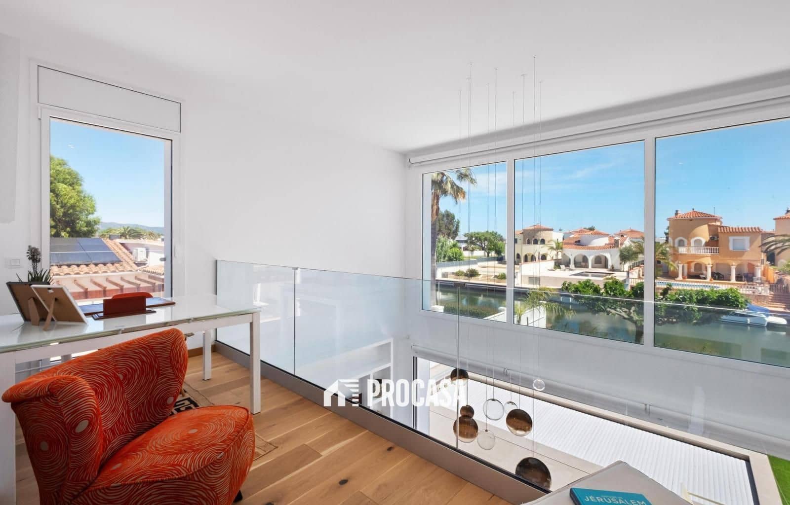 4 Zimmer Villa zu verkaufen in Empuriabrava mit Pool Garage - 1.495.000 € (Ref: 9267757)