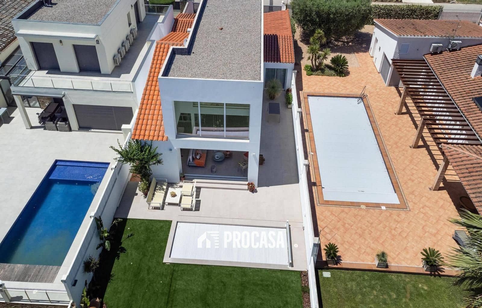 4 Zimmer Villa zu verkaufen in Empuriabrava mit Pool Garage - 1.495.000 € (Ref: 9267757)