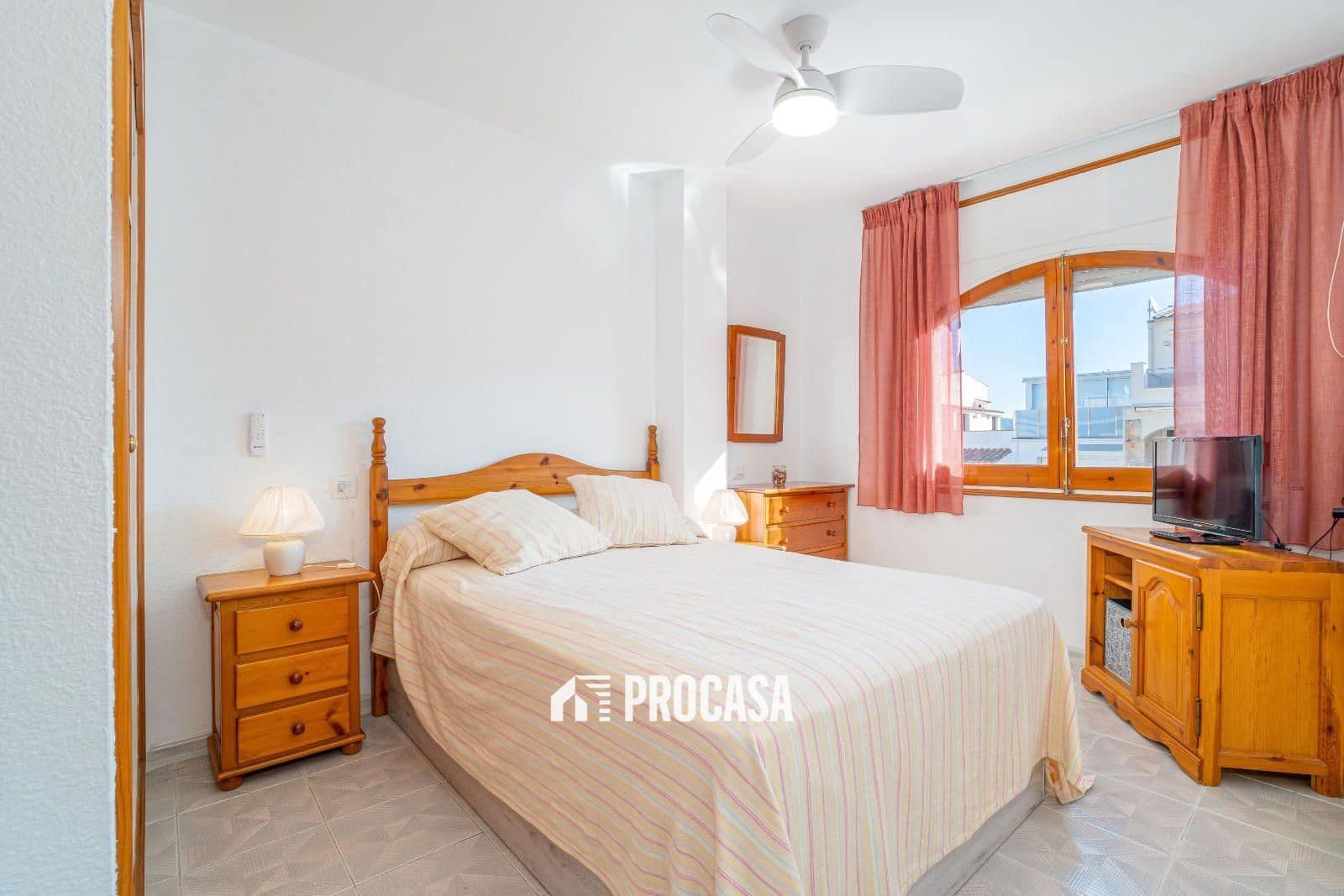 2 slaapkamer Flat te koop in Empuriabrava met garage - € 275.000 (Ref: 9285714)