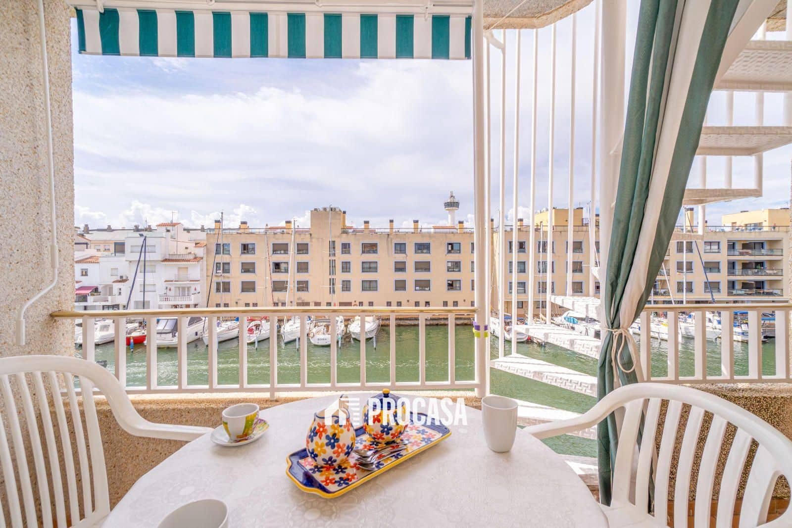 2 slaapkamer Flat te koop in Empuriabrava met garage - € 275.000 (Ref: 9285714)