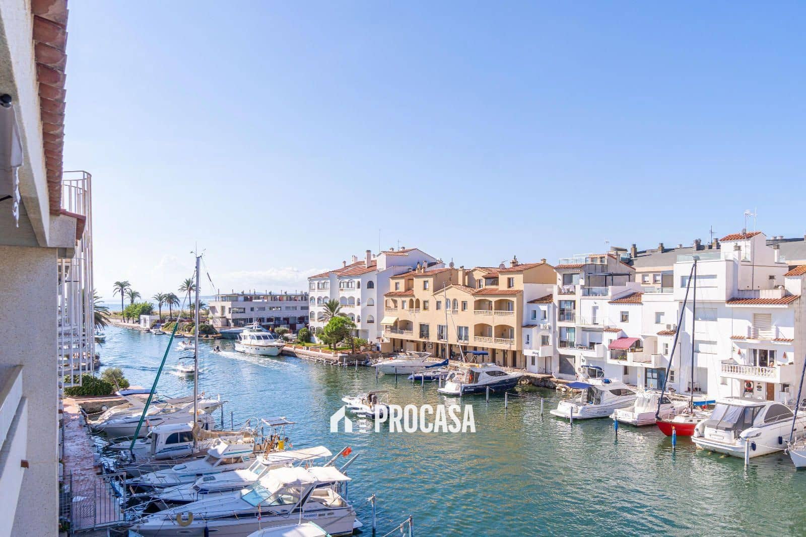 2 slaapkamer Flat te koop in Empuriabrava met garage - € 275.000 (Ref: 9285714)