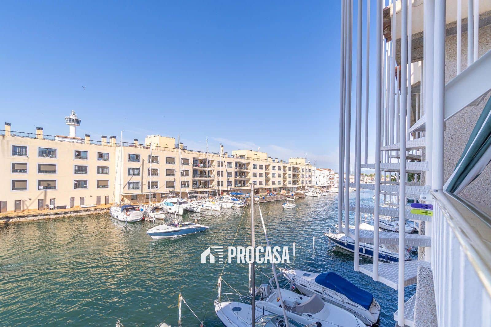 2 slaapkamer Flat te koop in Empuriabrava met garage - € 275.000 (Ref: 9285714)