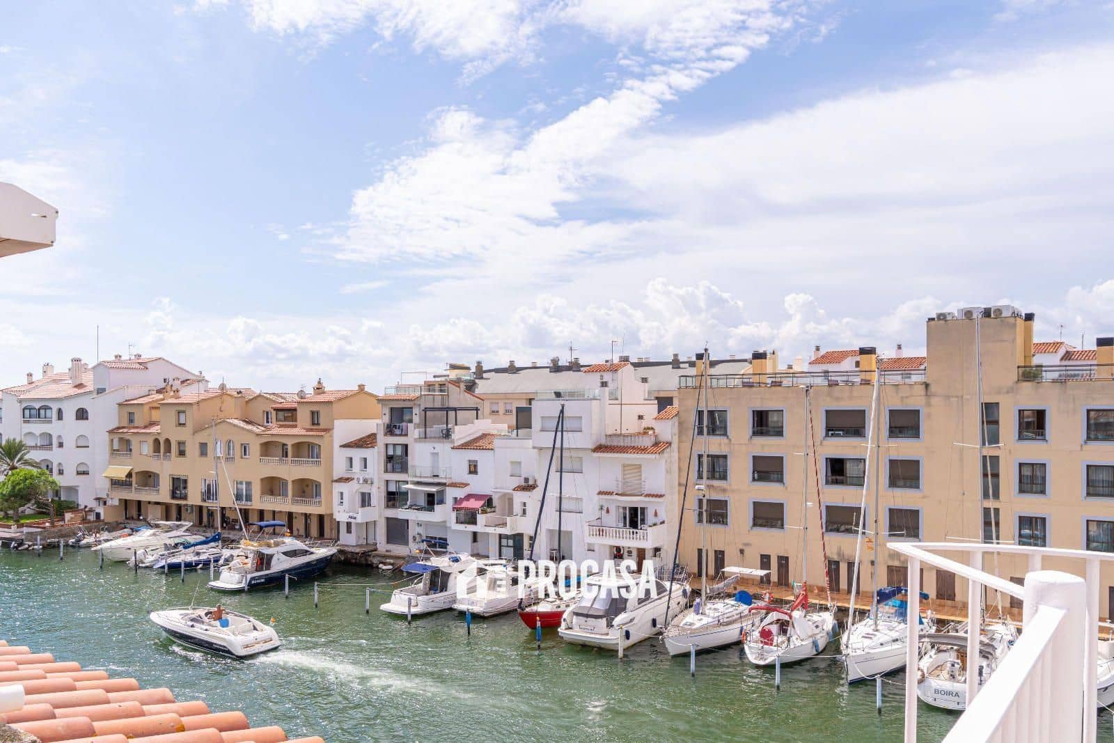 2 slaapkamer Flat te koop in Empuriabrava met garage - € 275.000 (Ref: 9285714)