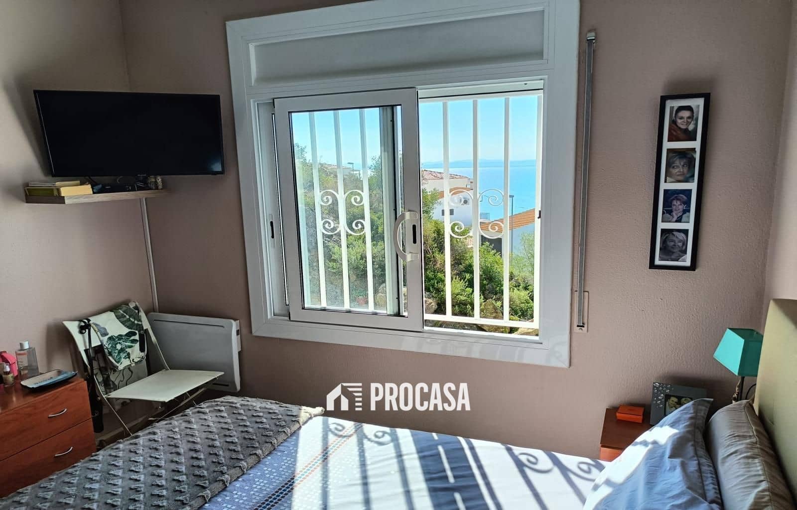 2 slaapkamer Flat te koop in Roses met garage - € 249.000 (Ref: 9293489)