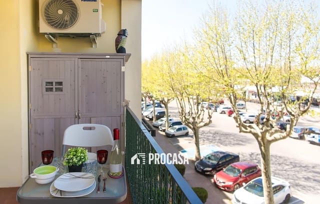 2 bedroom Flat for sale in Empuriabrava, Castelló d'Empúries - € 175,000 (Ref: 9297789)