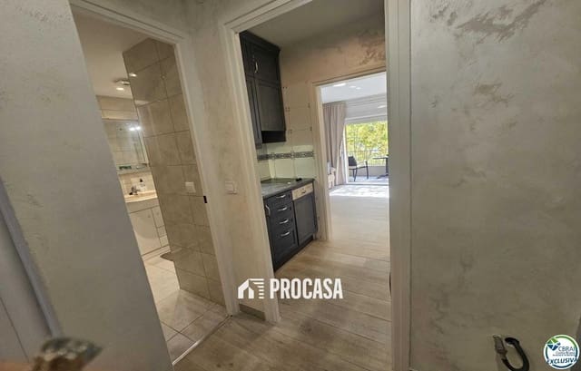 1 slaapkamer Flat te koop in Empuriabrava, Castelló d'Empúries - € 147.000 (Ref: 9311900)