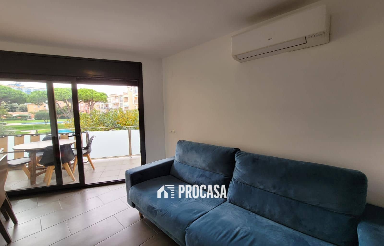 2 soverom Leilighet til salgs i Empuriabrava med svømmebasseng garasje - € 240 000 (Ref: 9312092)