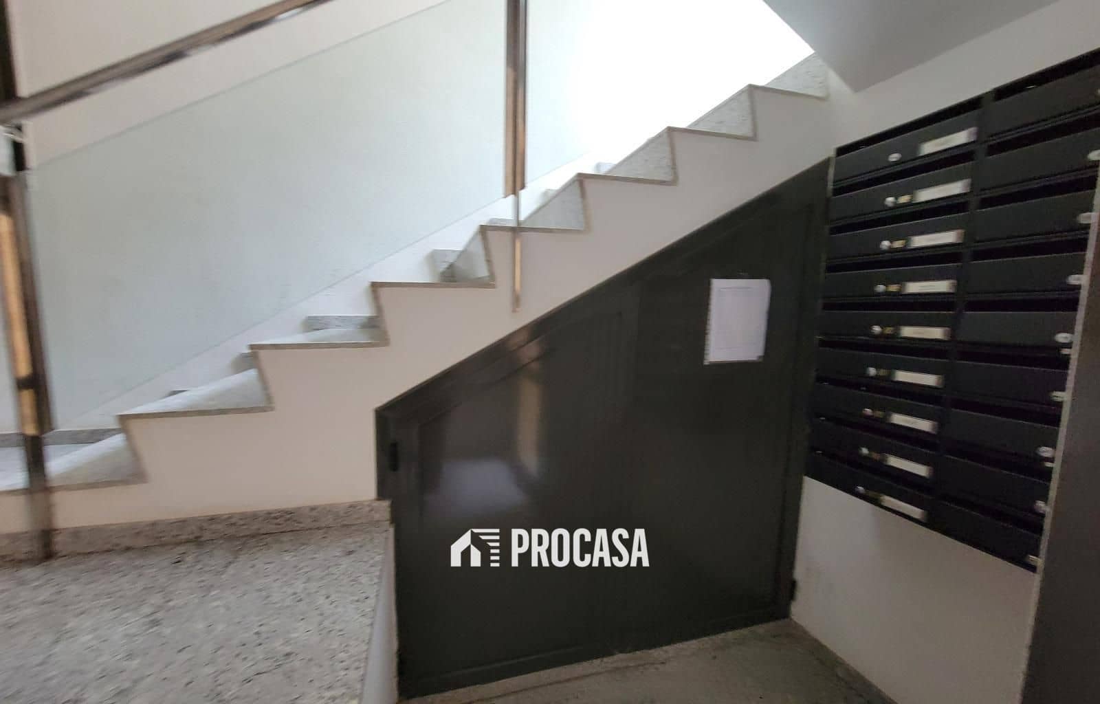 2 soverom Leilighet til salgs i Empuriabrava med svømmebasseng garasje - € 240 000 (Ref: 9312092)