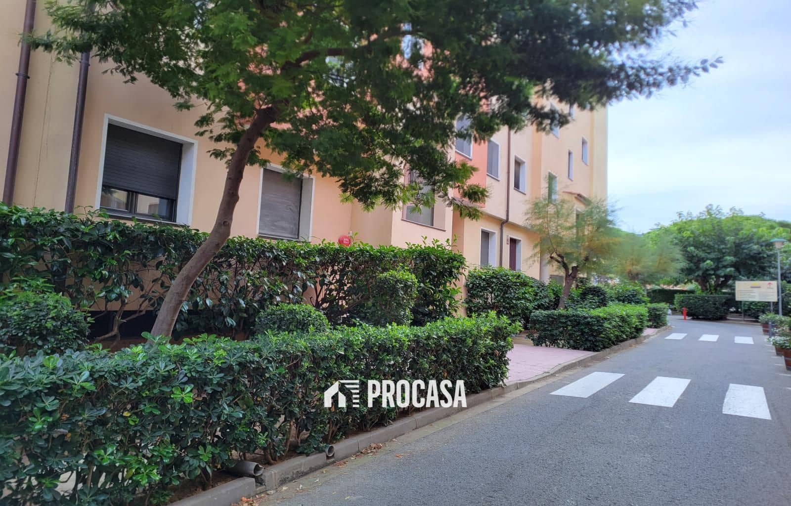 2 soverom Leilighet til salgs i Empuriabrava med svømmebasseng garasje - € 240 000 (Ref: 9312092)