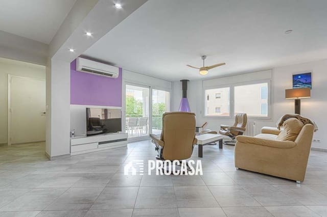 3 makuuhuone Huvila myytävänä paikassa Santa Margarida, Roses mukana 
autotalli - 695 000 € (Ref: 9313976)