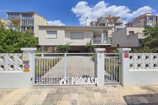 3 makuuhuone Huvila myytävänä paikassa Santa Margarida, Roses mukana 
autotalli - 695 000 € (Ref: 9313976)