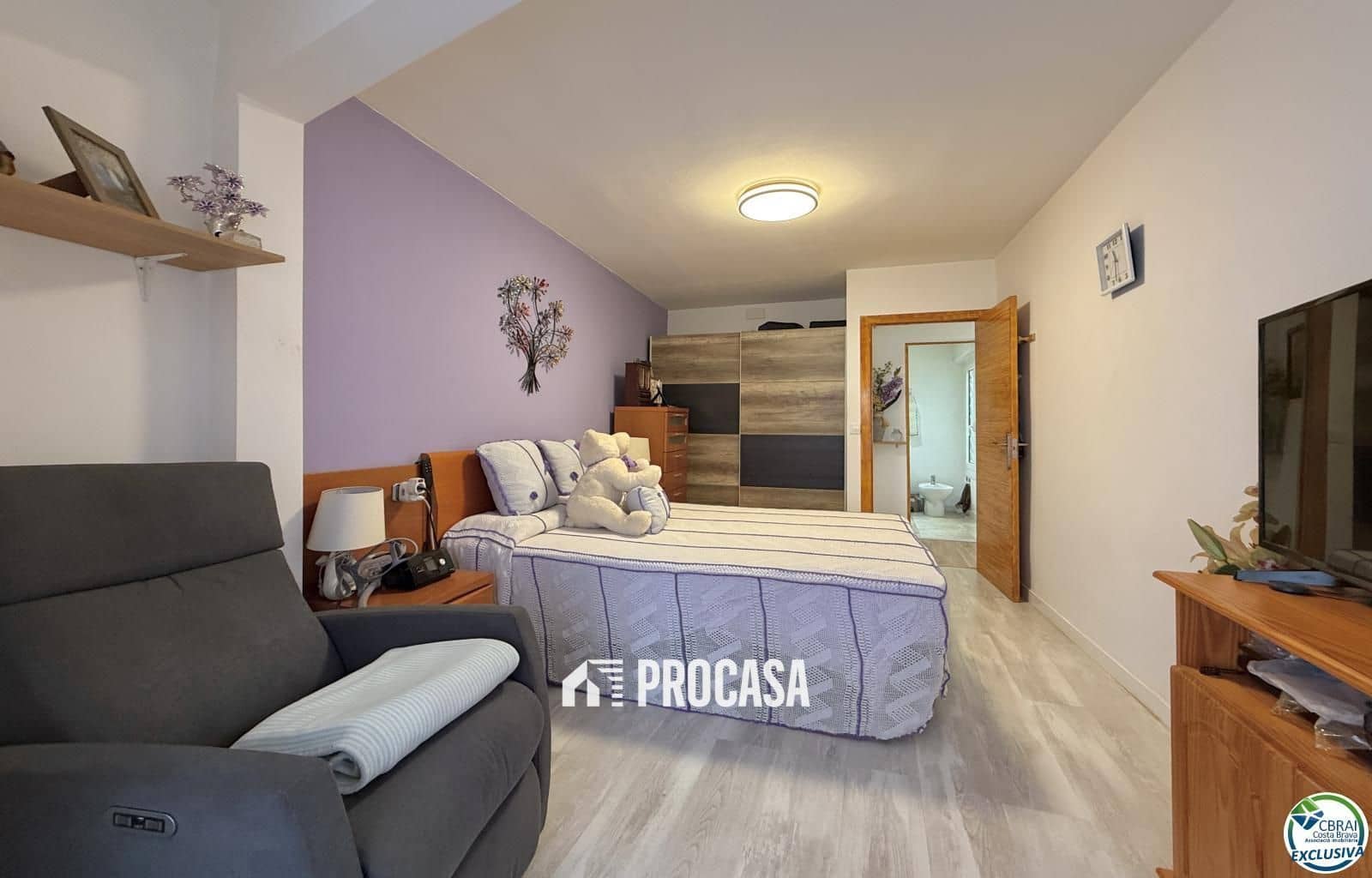 2 bedroom Flat for sale in Roses - € 190,000 (Ref: 9313977)