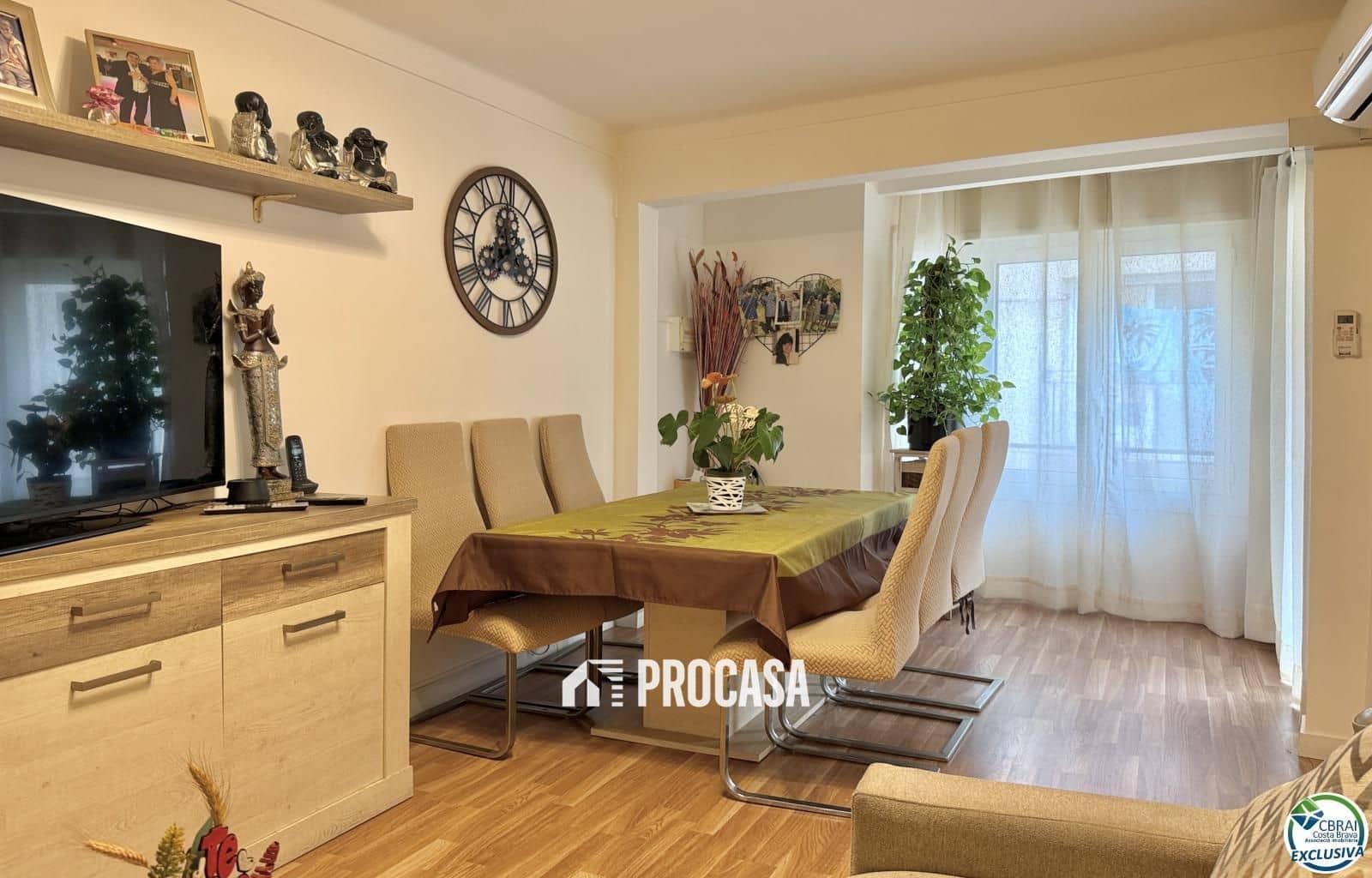 2 bedroom Flat for sale in Roses - € 190,000 (Ref: 9313977)