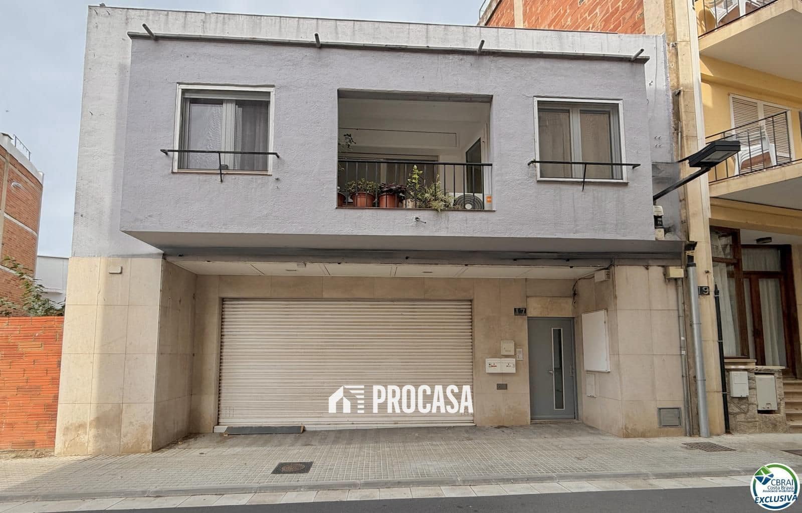 2 bedroom Flat for sale in Roses - € 190,000 (Ref: 9313977)