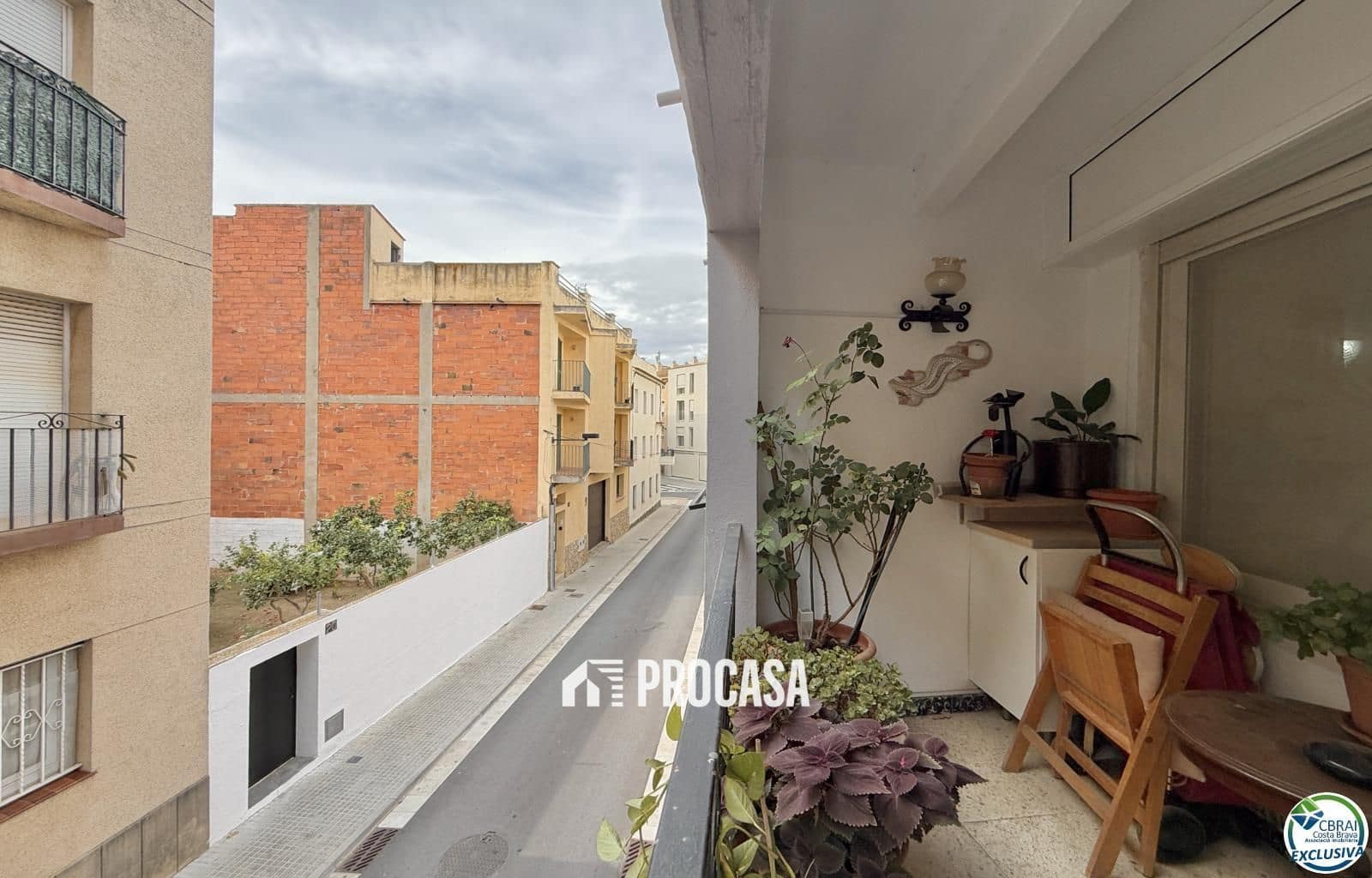 2 bedroom Flat for sale in Roses - € 190,000 (Ref: 9313977)