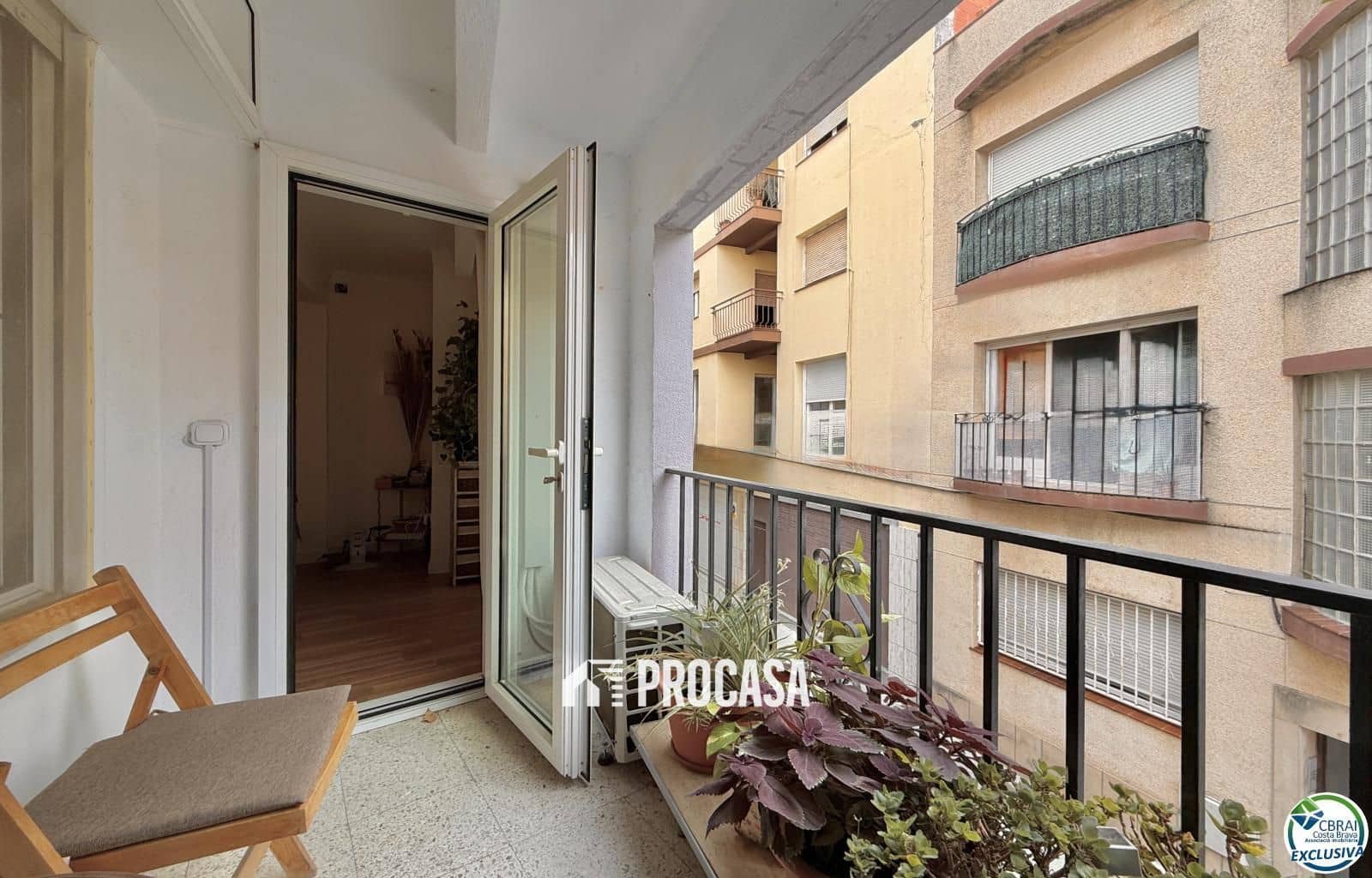 2 bedroom Flat for sale in Roses - € 190,000 (Ref: 9313977)