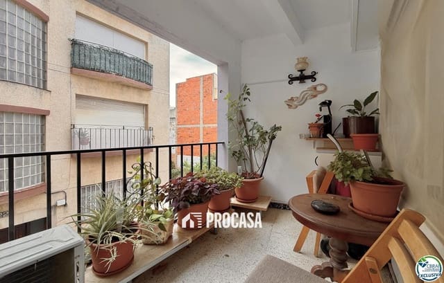 2 sovrum Lägenhet till salu i Roses - 190 000 € (Ref: 9313977)