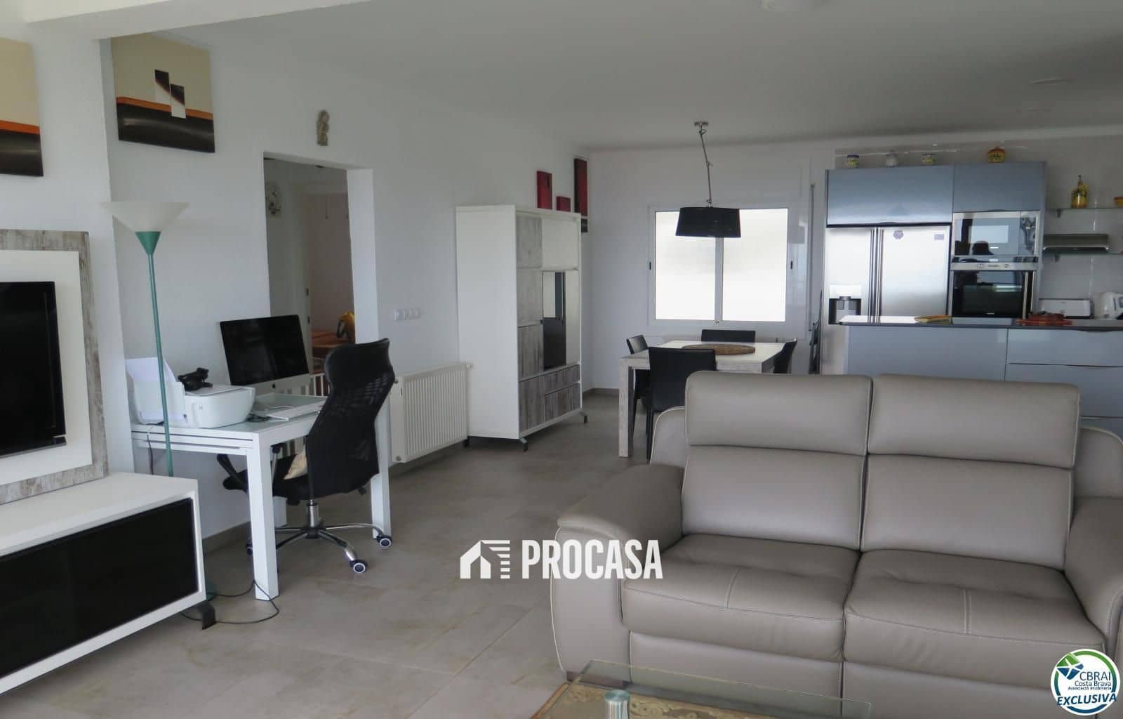 3 soverom Villa til salgs i El Mas Fumats med svømmebasseng garasje - € 549 000 (Ref: 9318171)