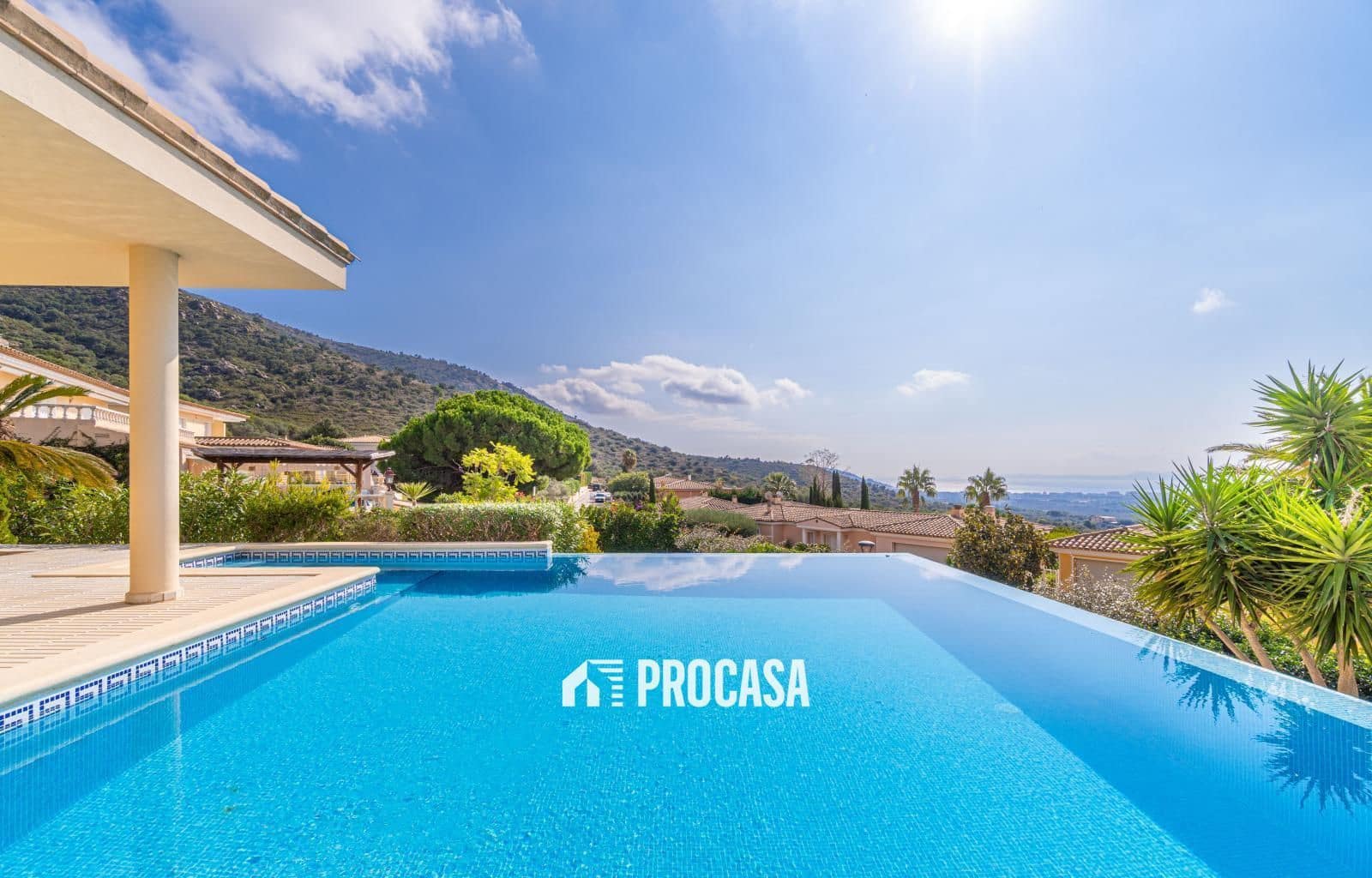 4 Zimmer Villa zu verkaufen in Palau-saverdera mit Pool Garage - 1.250.000 € (Ref: 9327006)