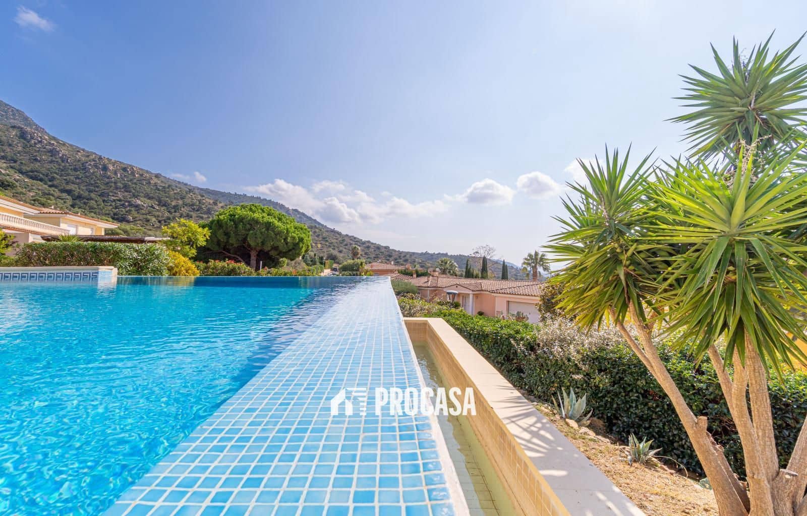 4 Zimmer Villa zu verkaufen in Palau-saverdera mit Pool Garage - 1.250.000 € (Ref: 9327006)