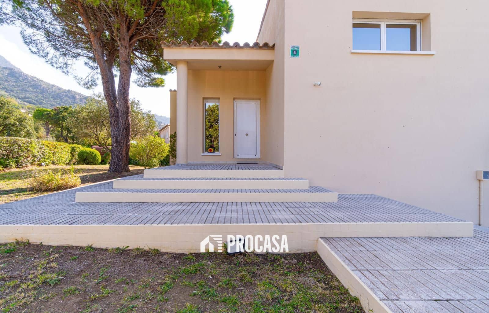 4 Zimmer Villa zu verkaufen in Palau-saverdera mit Pool Garage - 1.250.000 € (Ref: 9327006)