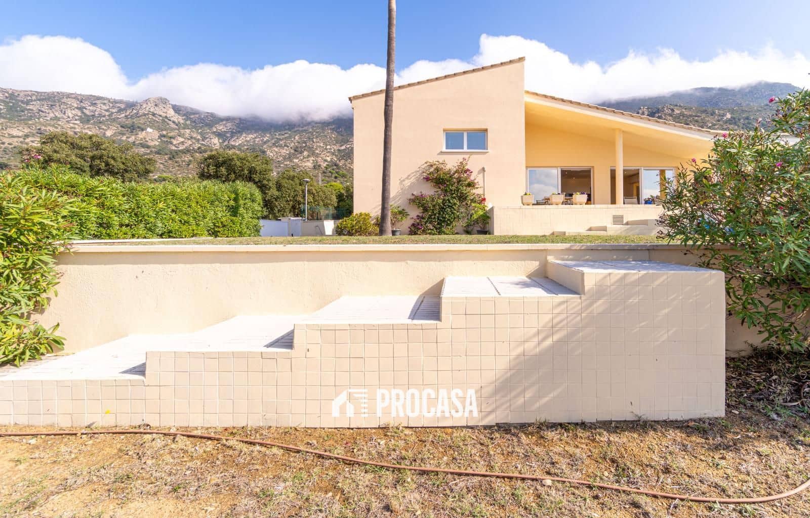 4 Zimmer Villa zu verkaufen in Palau-saverdera mit Pool Garage - 1.250.000 € (Ref: 9327006)