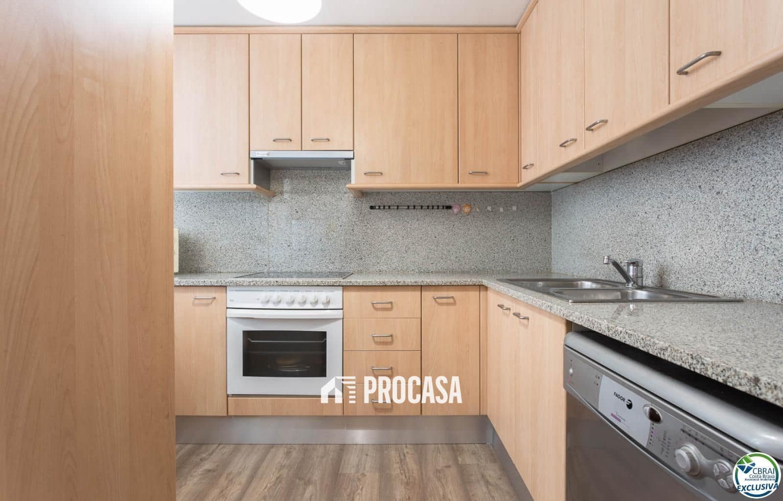 3 soveværelse Lejlighed til salg i Roses med garage - € 257.000 (Ref: 9327007)