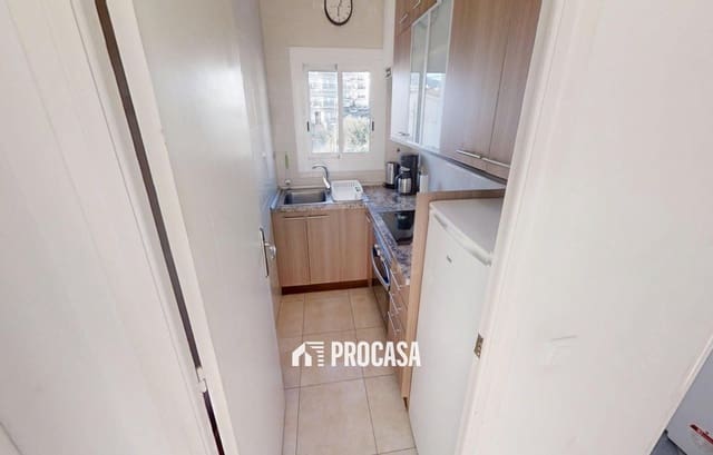 2 soverom Leilighet til salgs i Roses med svømmebasseng garasje - € 198 000 (Ref: 9347919)