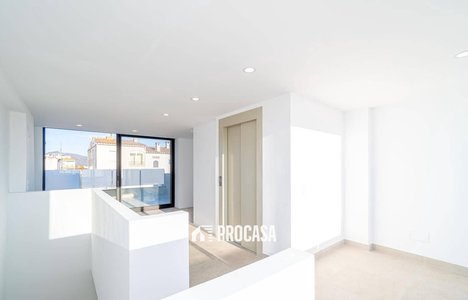 3 soverom Villa til salgs i Empuriabrava med garasje - € 625 000 (Ref: 9354048)