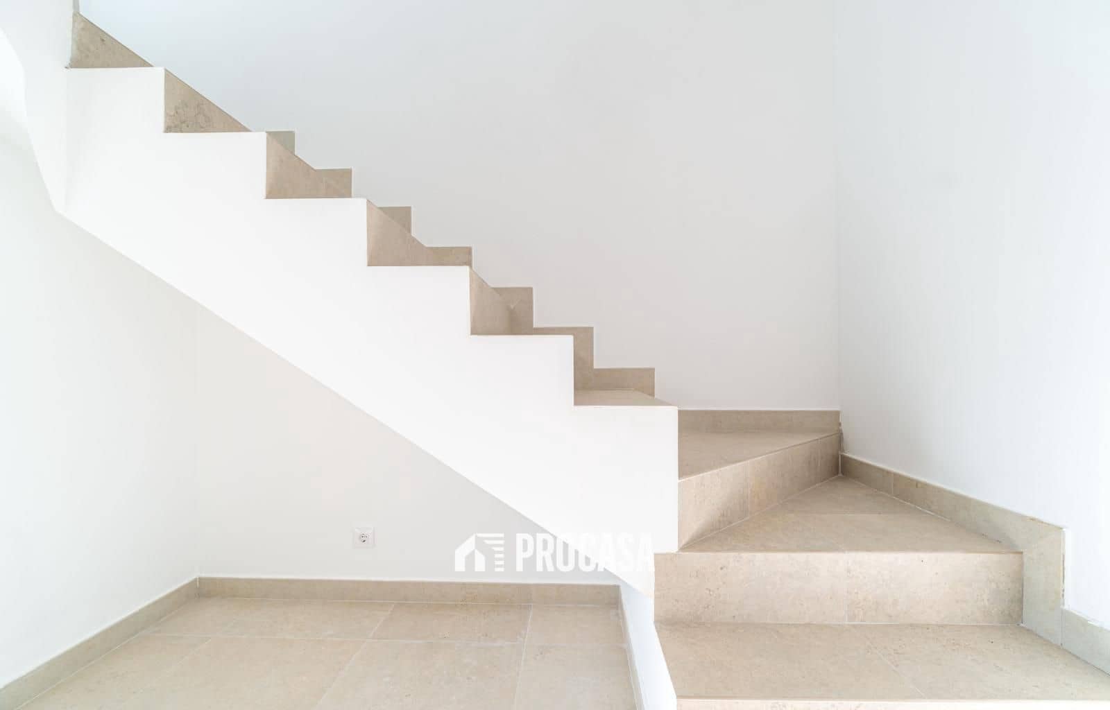 3 soverom Villa til salgs i Empuriabrava med garasje - € 625 000 (Ref: 9354048)