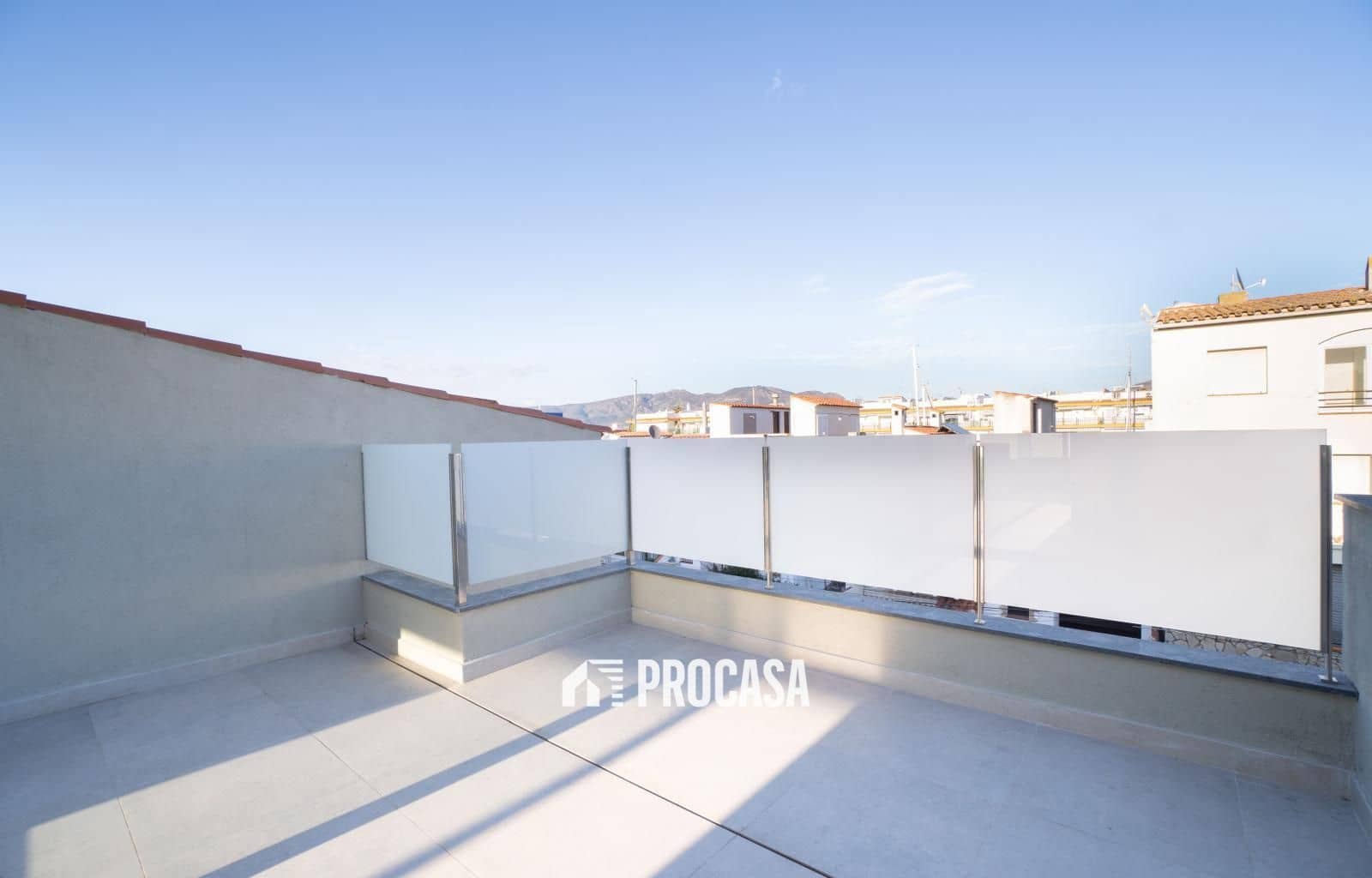 3 soverom Villa til salgs i Empuriabrava med garasje - € 625 000 (Ref: 9354048)