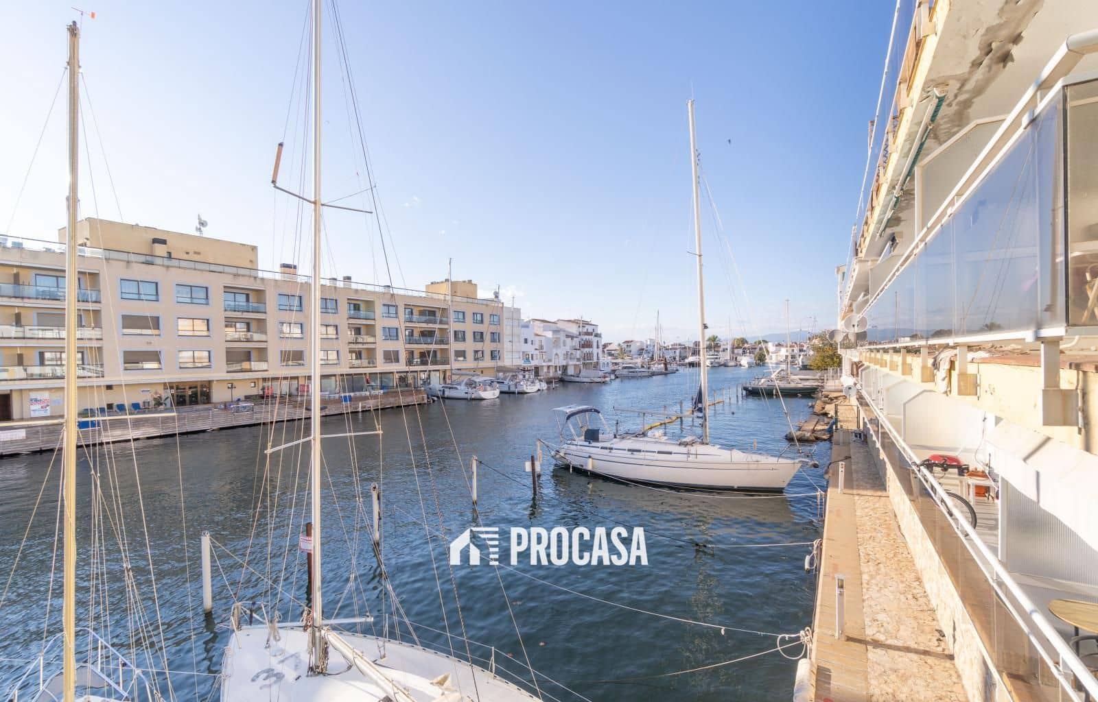 3 soverom Villa til salgs i Empuriabrava med garasje - € 625 000 (Ref: 9354048)