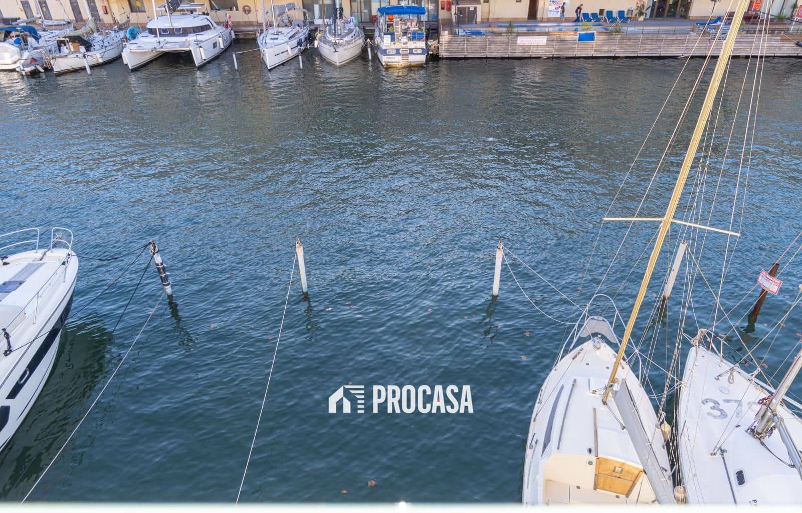 3 soverom Villa til salgs i Empuriabrava med garasje - € 625 000 (Ref: 9354048)