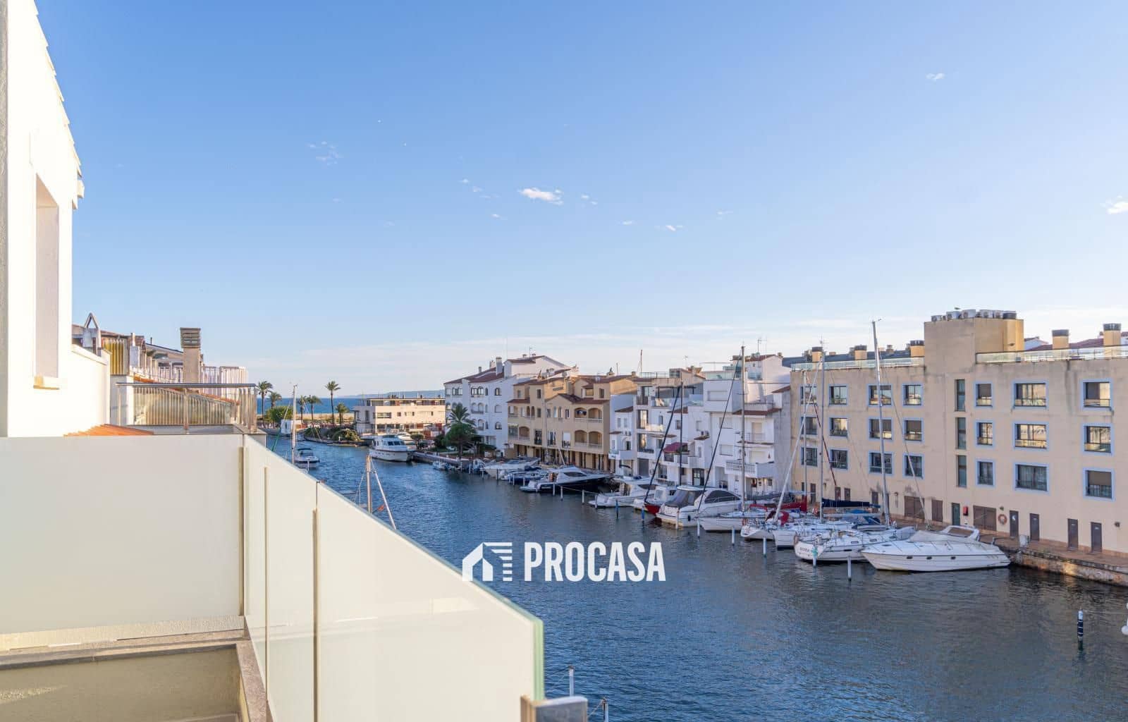 3 soverom Villa til salgs i Empuriabrava med garasje - € 625 000 (Ref: 9354048)