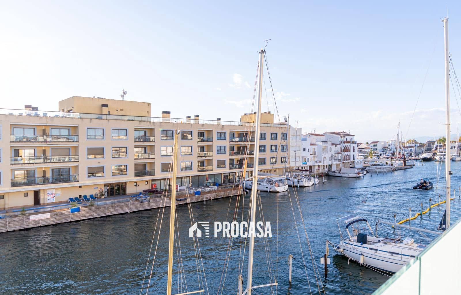 3 soverom Villa til salgs i Empuriabrava med garasje - € 625 000 (Ref: 9354048)