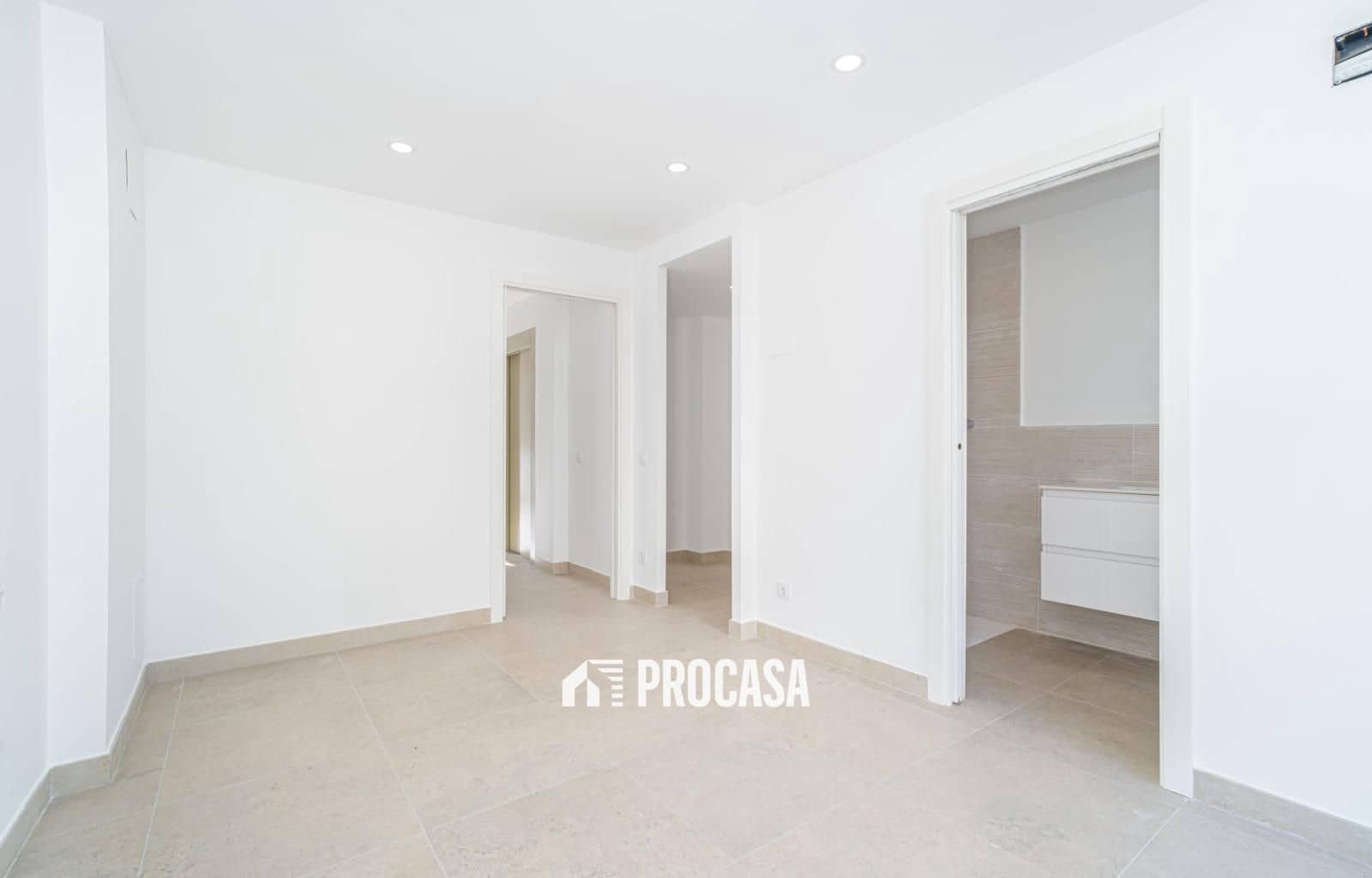 4 chambre Villa/Maison à vendre à Empuriabrava avec garage - 670 000 € (Ref: 9354049)