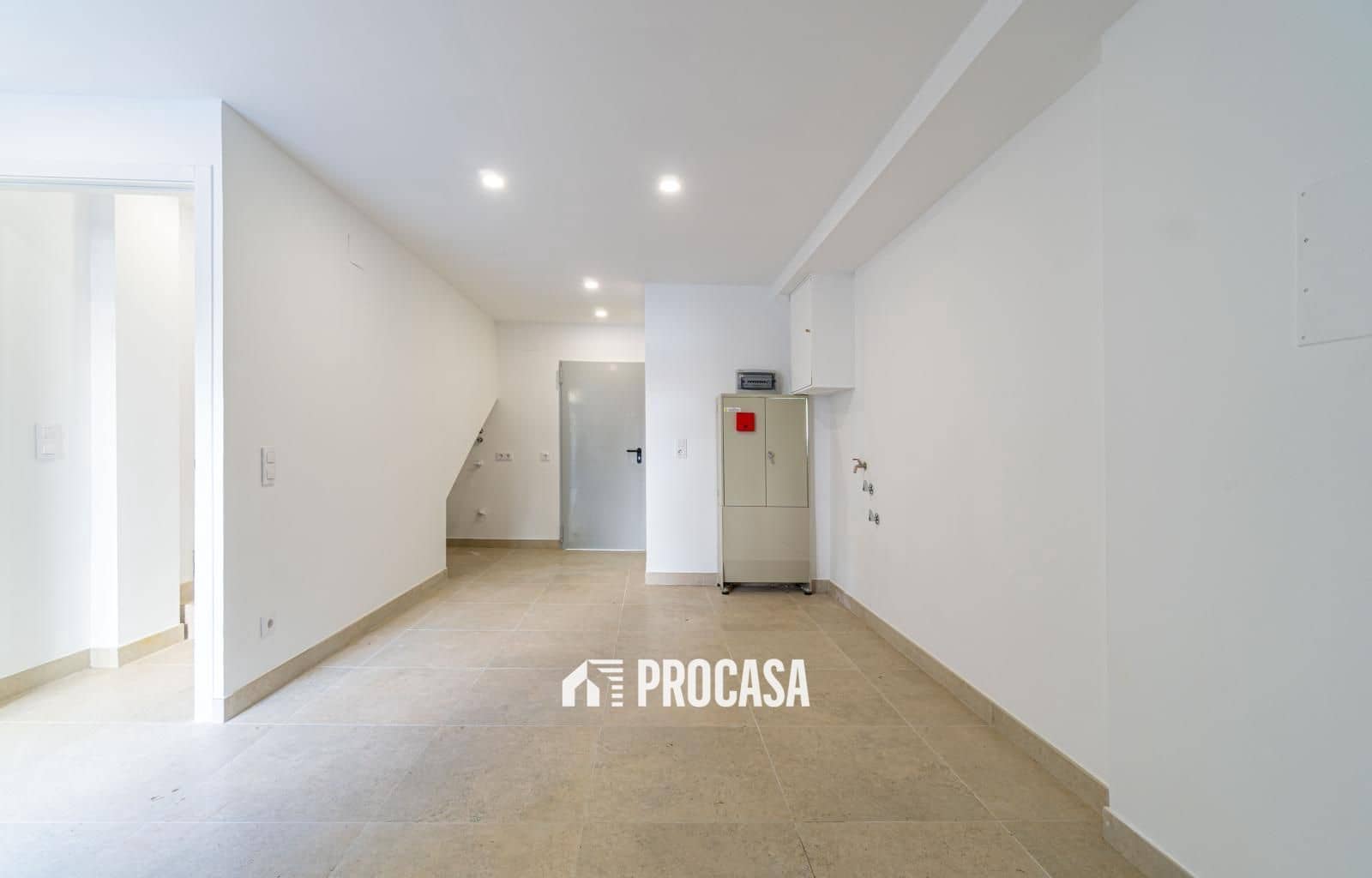 4 chambre Villa/Maison à vendre à Empuriabrava avec garage - 670 000 € (Ref: 9354049)