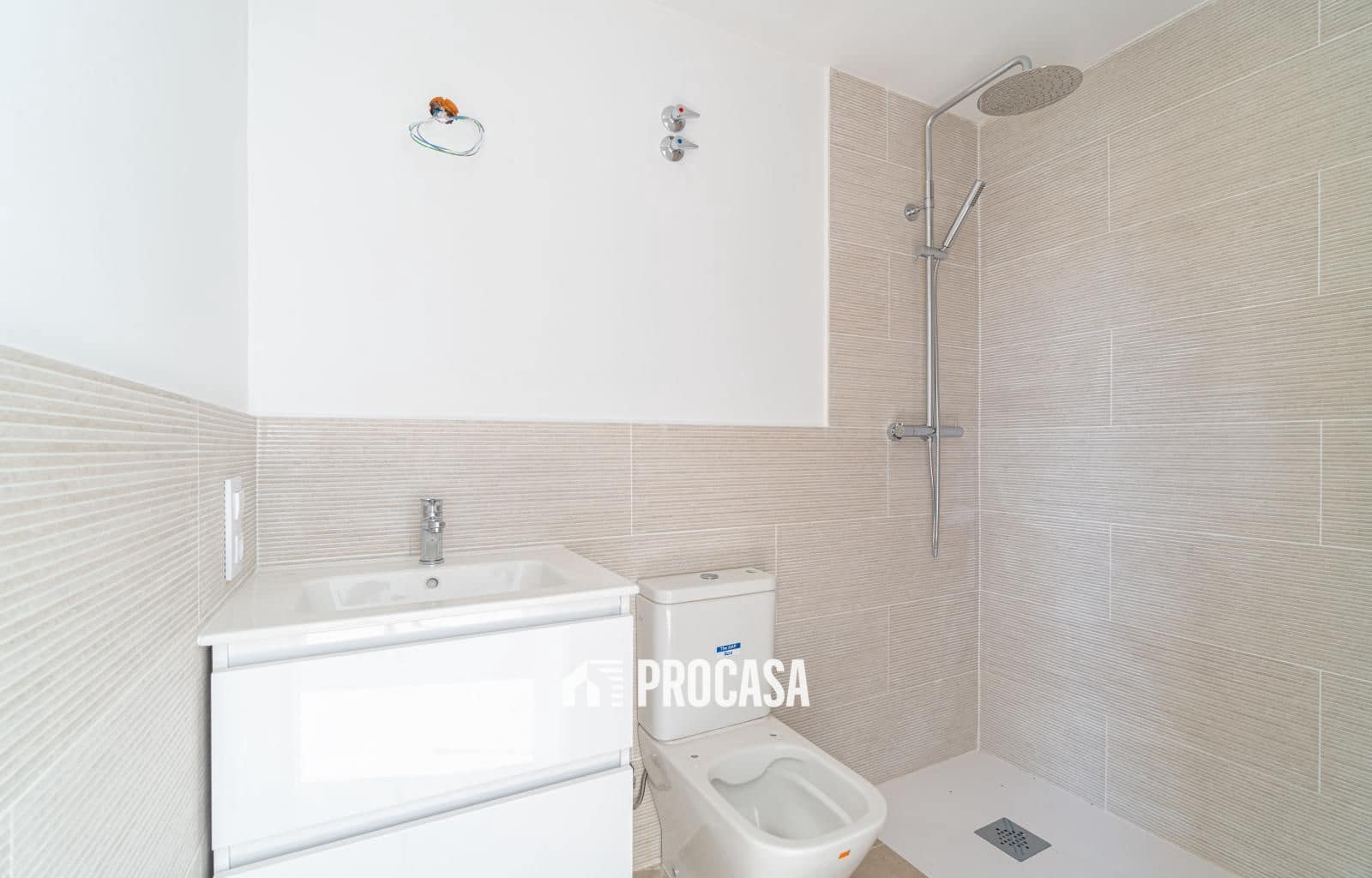 4 chambre Villa/Maison à vendre à Empuriabrava avec garage - 670 000 € (Ref: 9354049)